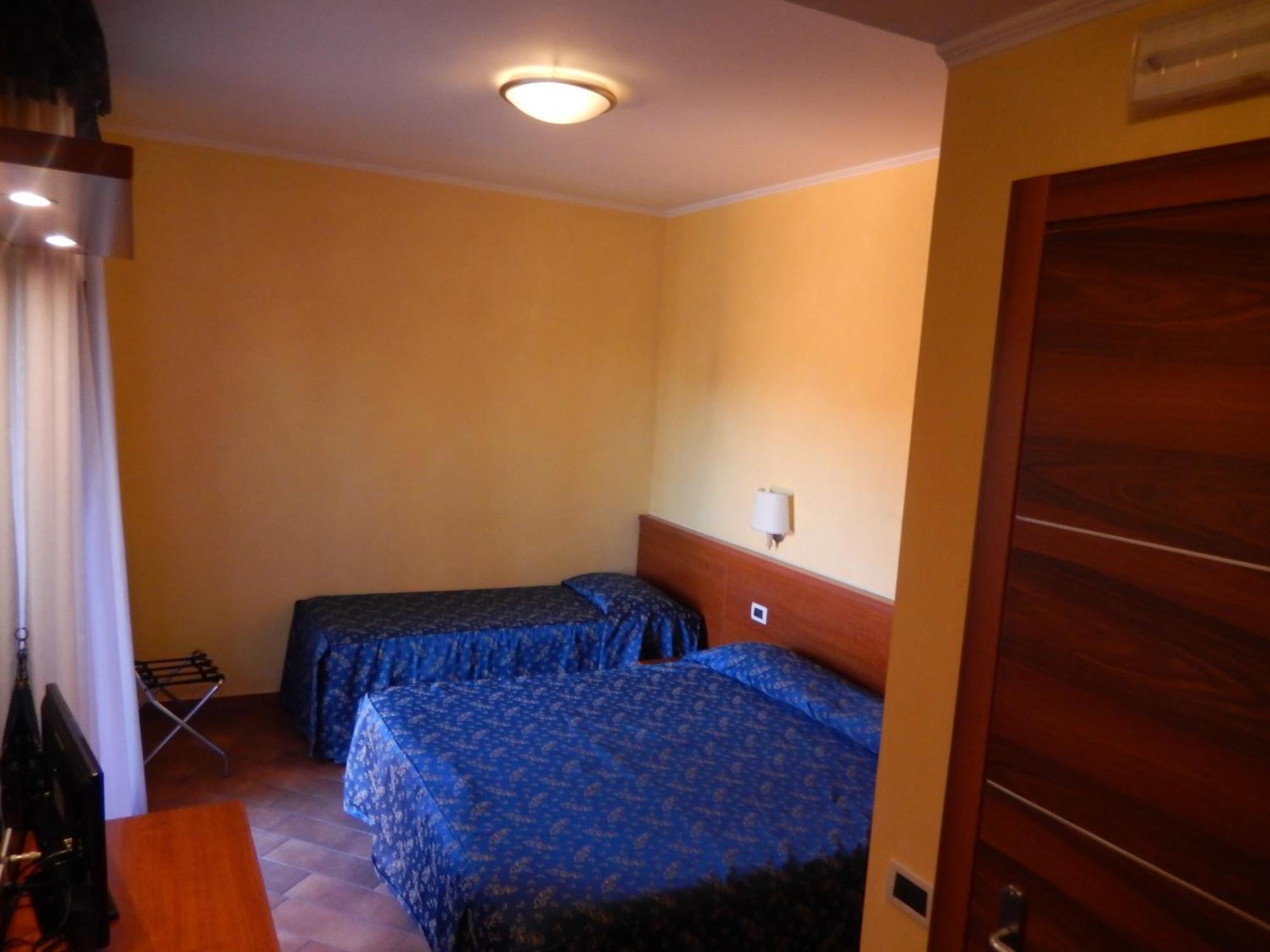 Albergo Dei Leoni Monterotondo  Cameră foto